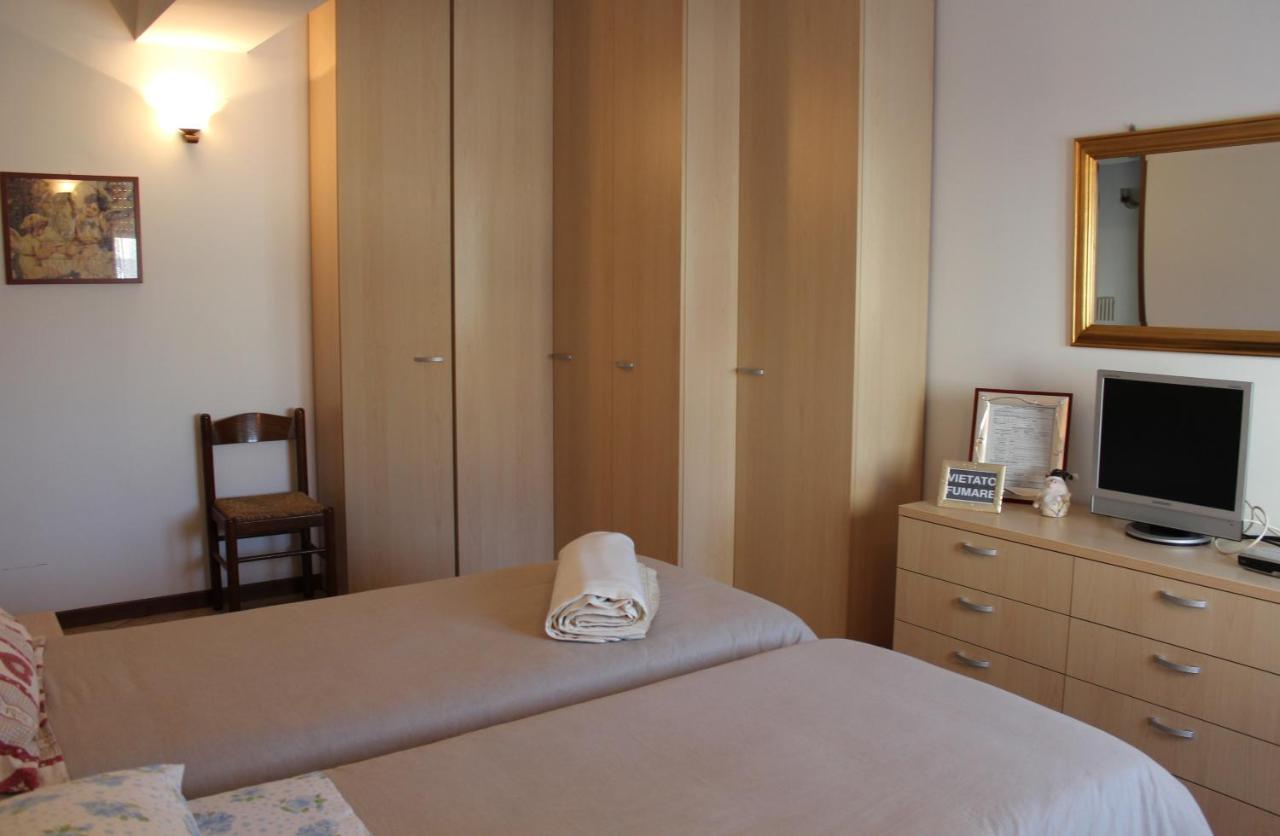 B. & B. Nabucco Bed & Breakfast Parma Luaran gambar